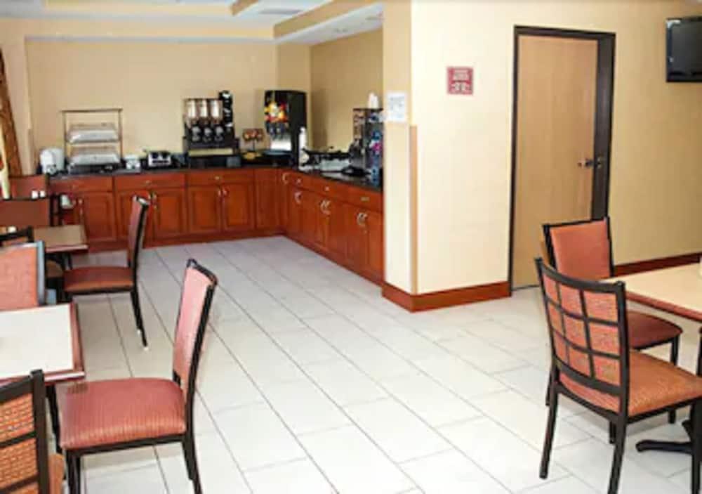 Quality Inn Near Interstate I94 นิวบัฟฟาโล ภายนอก รูปภาพ